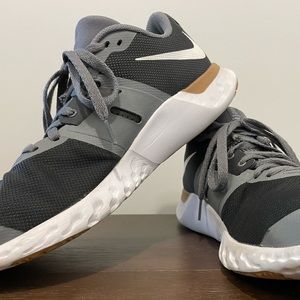 Nike Renew Retaliation Men's Training Shoe - dark smoke grey/white SIZE 11.5
